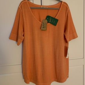 Woolrich 100% cotton, scoop neck tee.  New!  Size XL